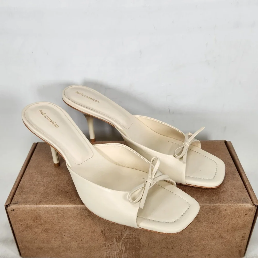 Reformation Clementine Heeled Mule Sandal Women Size 10 Almond Leather Bow